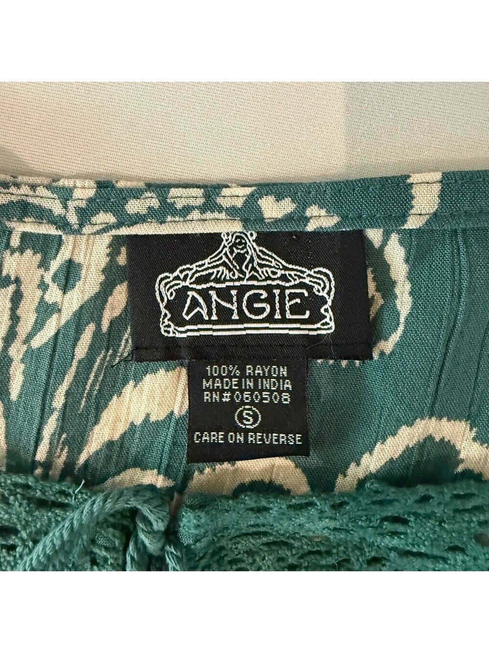 Angie Womens Boho Crochet Trim Long Balloon Sleeve Blouse Green Floral Small - Picture 8 of 11